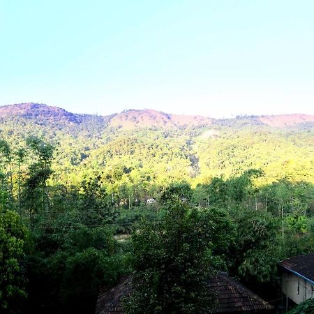 Prashanti Resort มาดิเครี ภายนอก รูปภาพ
