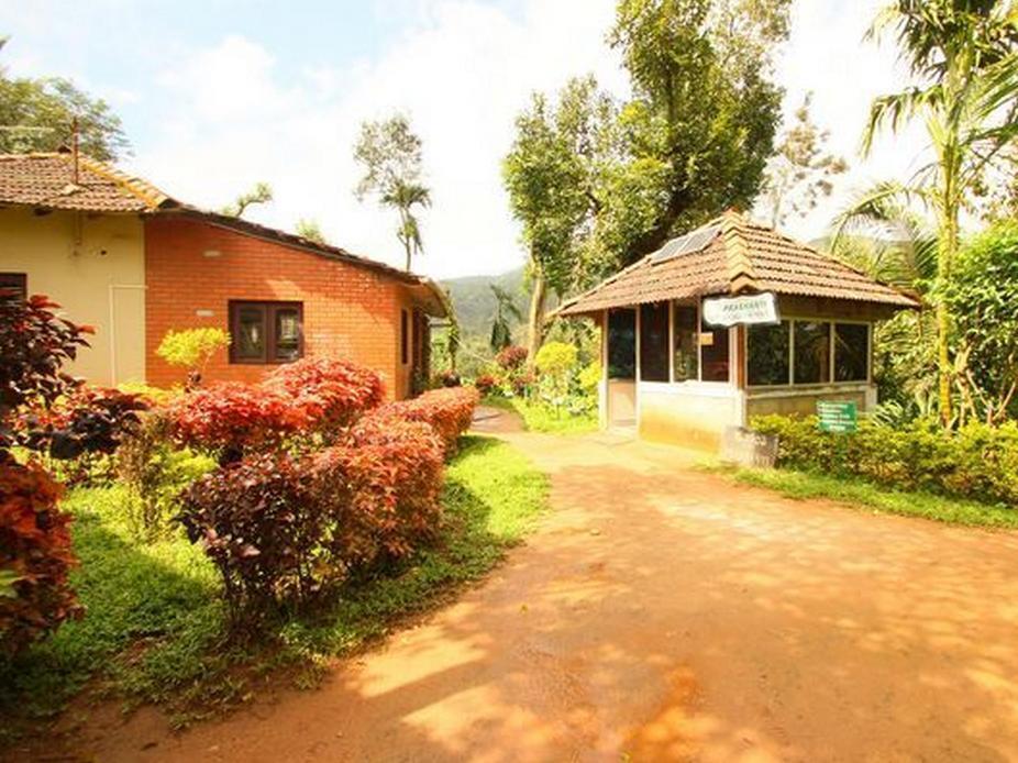 Prashanti Resort มาดิเครี ภายนอก รูปภาพ